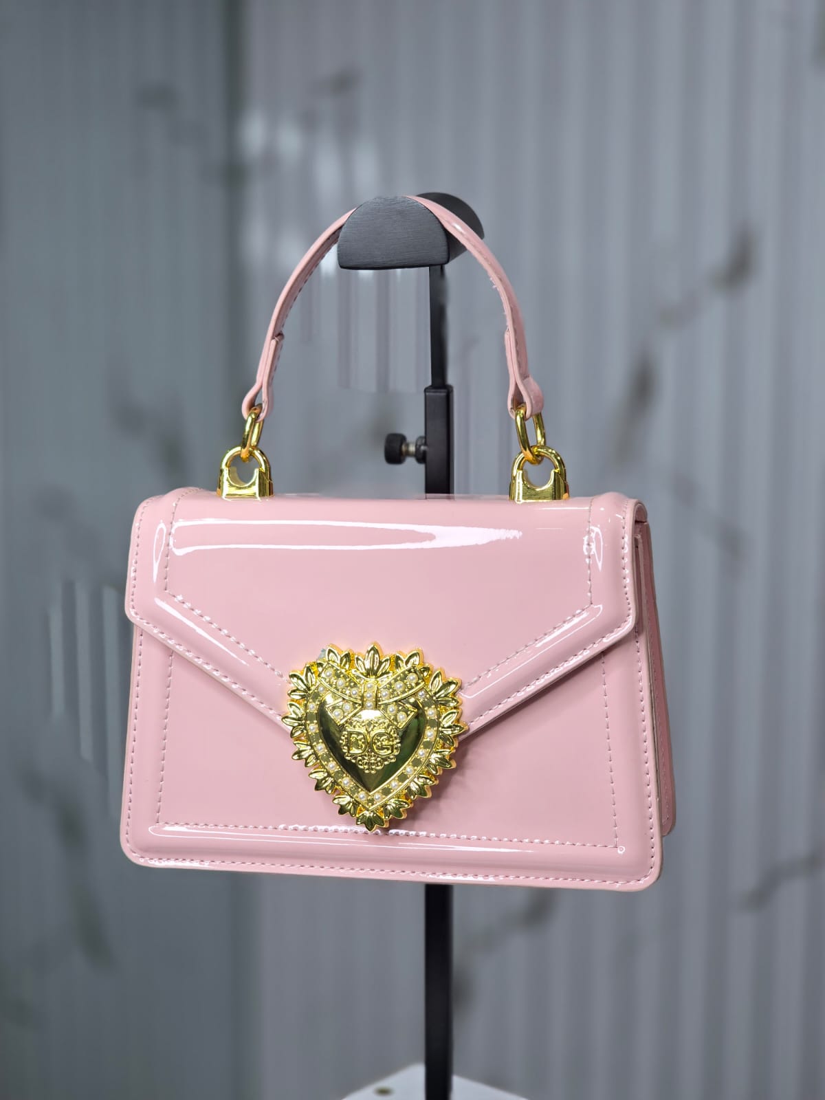 Hand bag