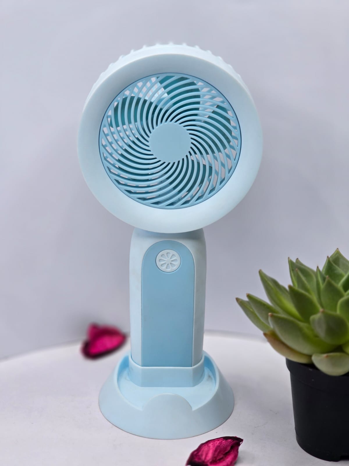 Handheld rechargeable fan