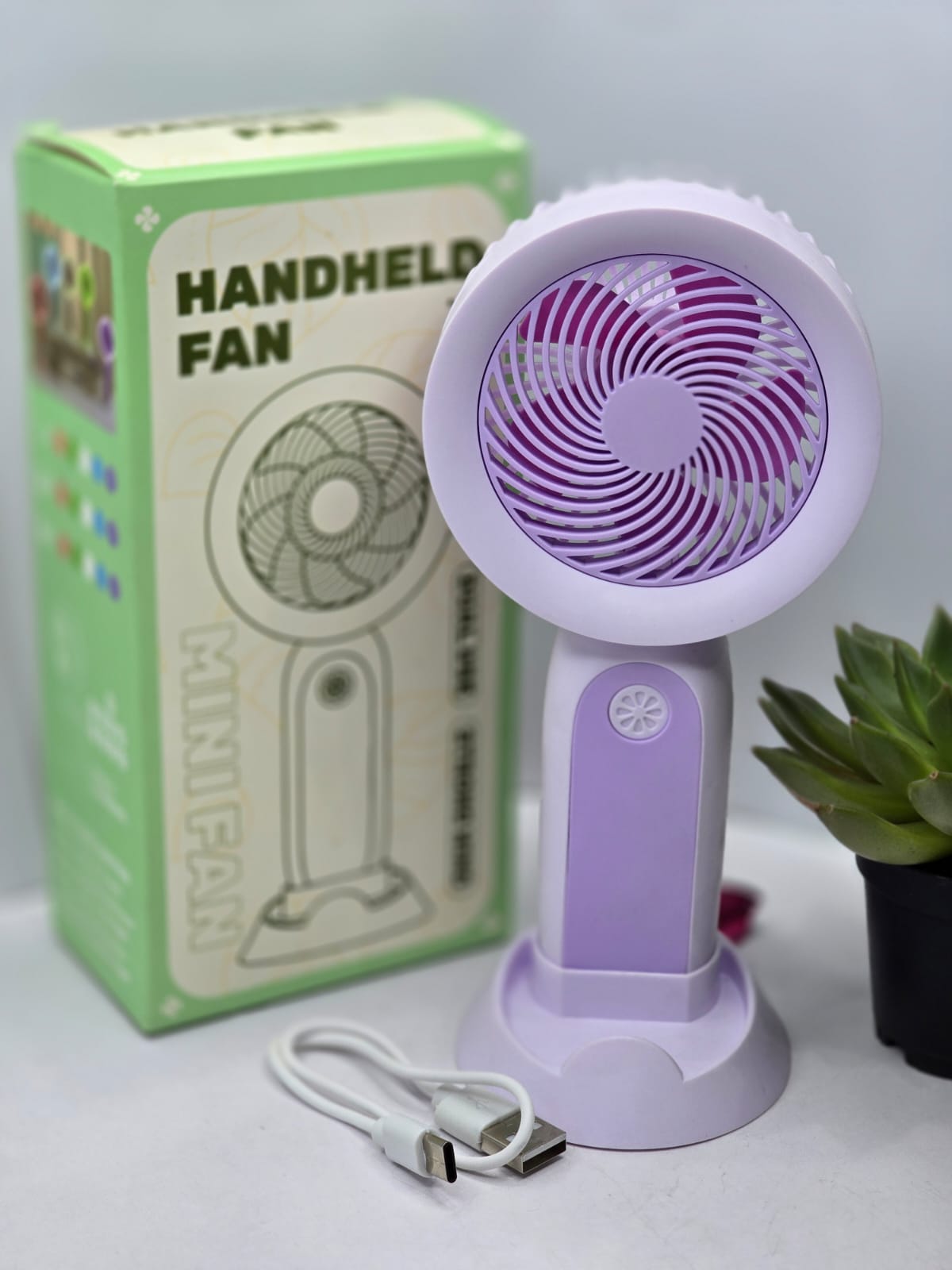 Handheld fan