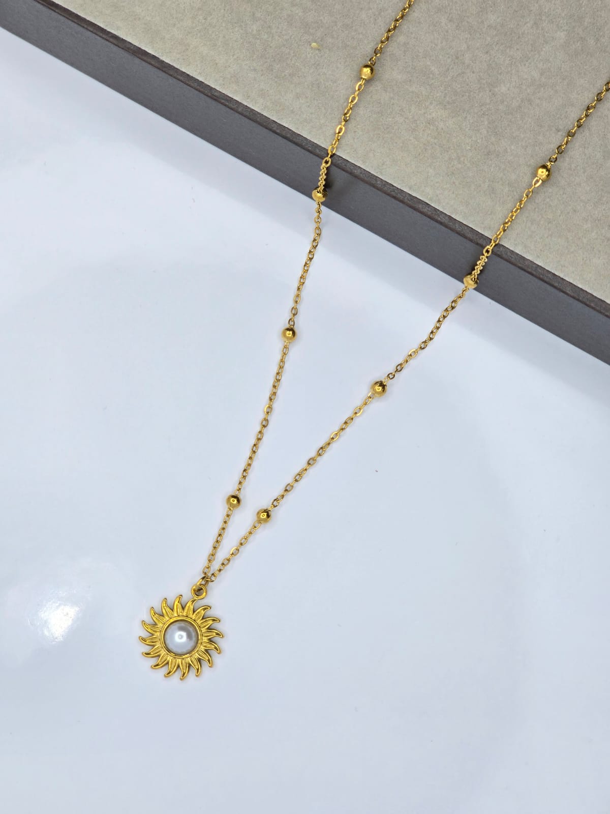 HYPOALLERGENIC NECKLACE