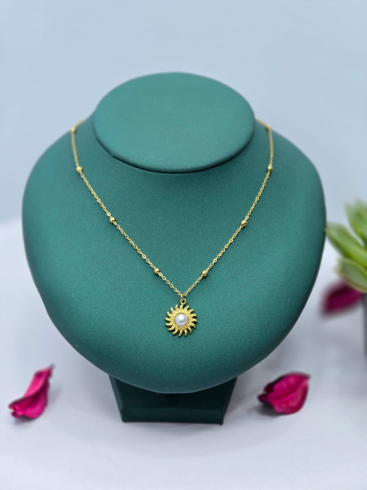 STAINLESS STEEL NECKLACE