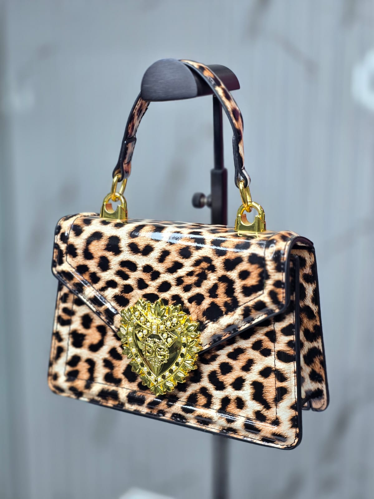 Hand bag