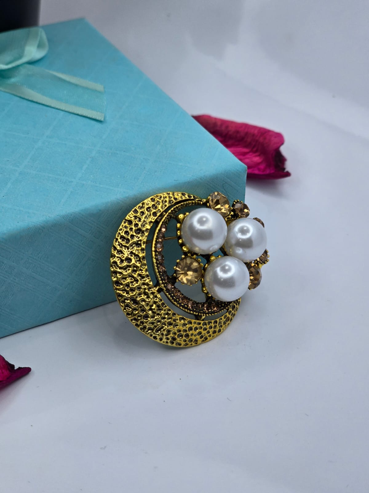 Vintage Brooch