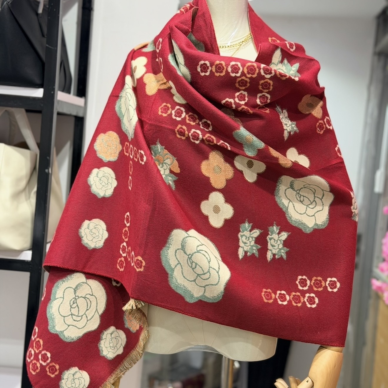 Cashmere scarf
