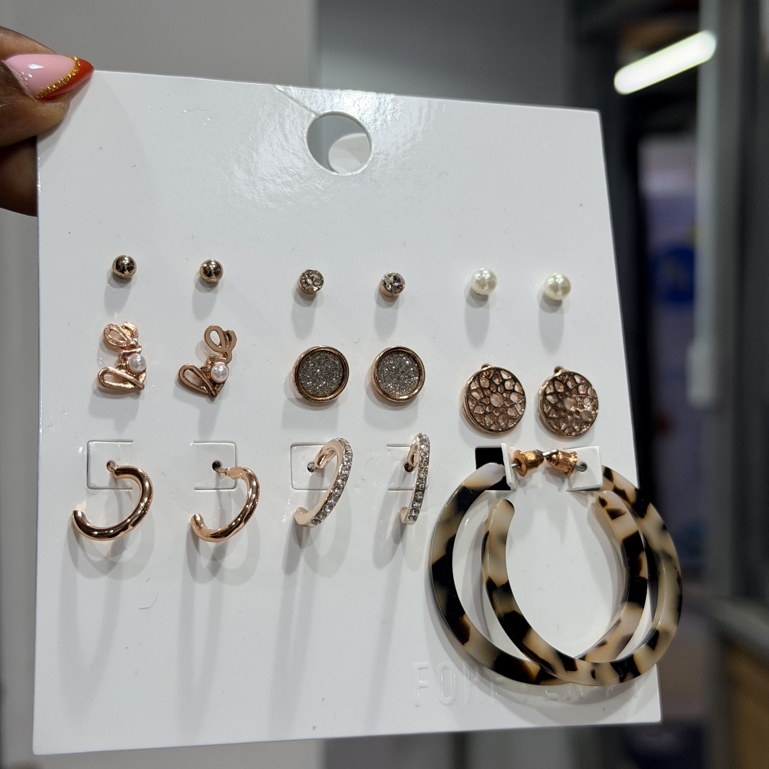 Earrings stacks