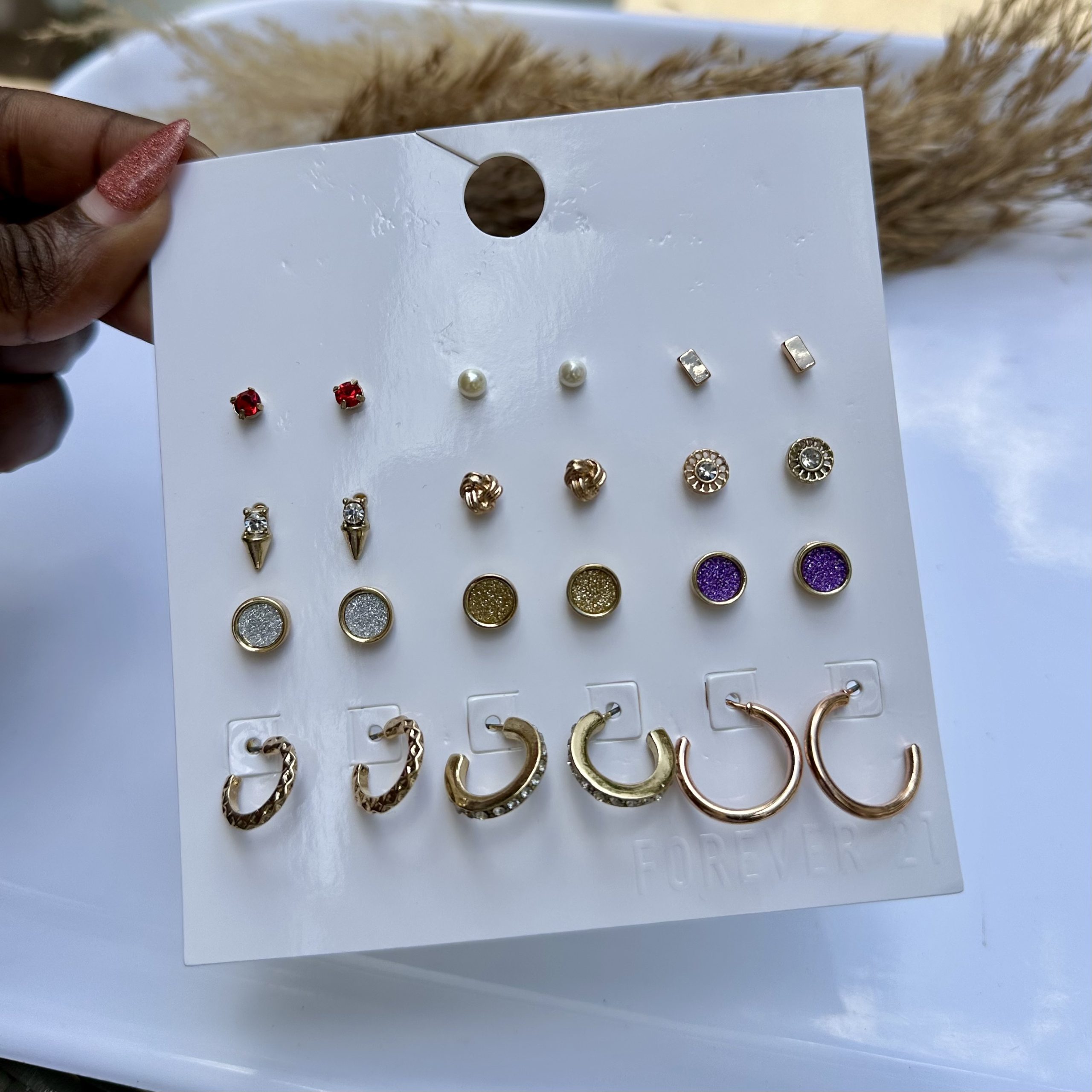Earrings stacks
