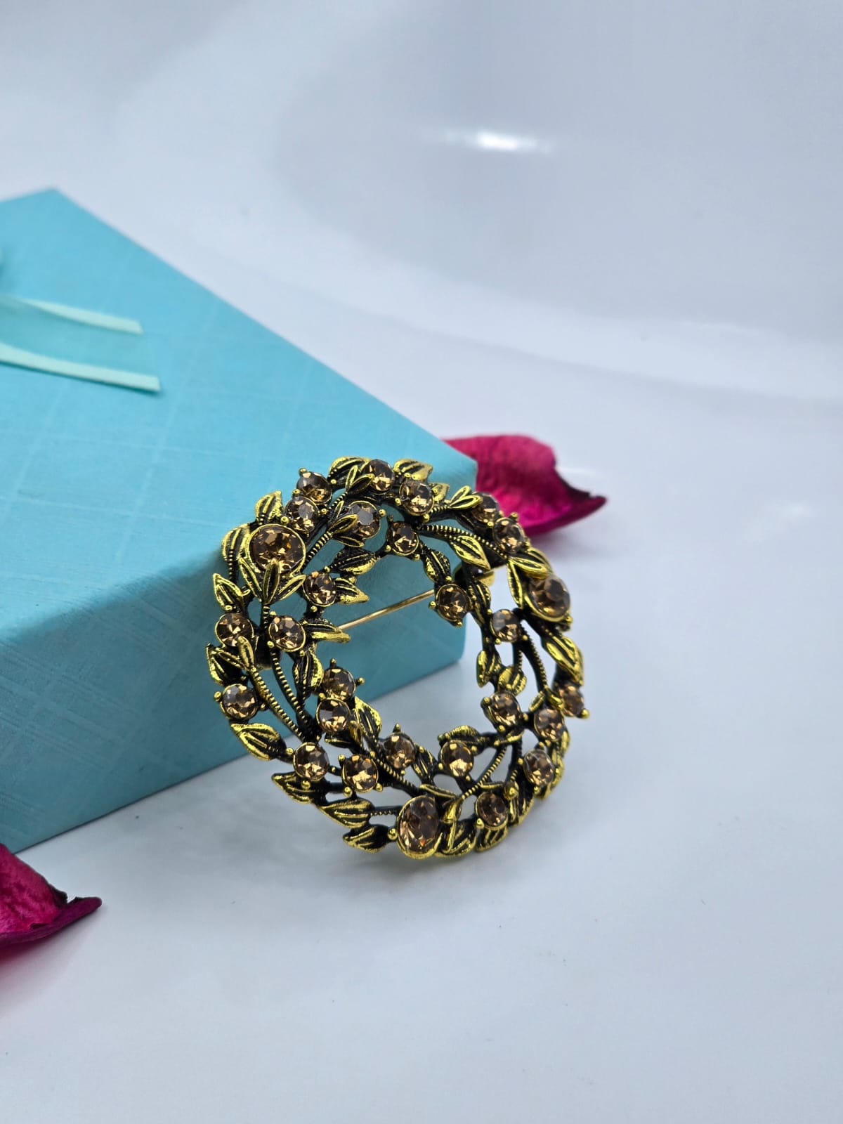 brooch