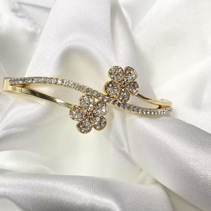 Gold slim bangles