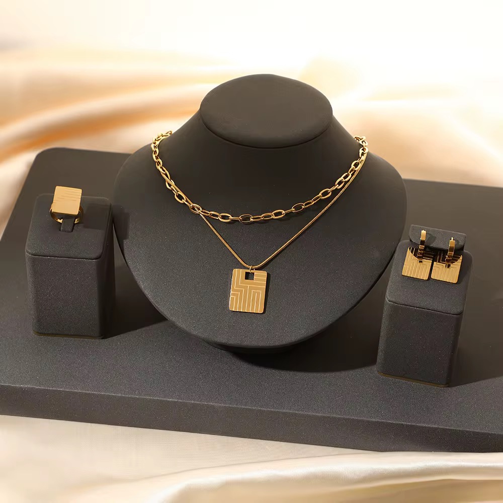 jewelry set
