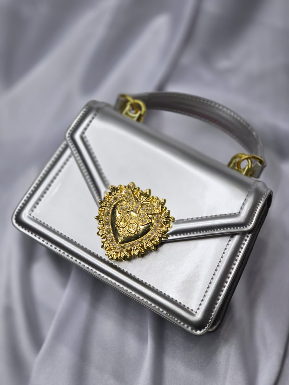 Hand bag