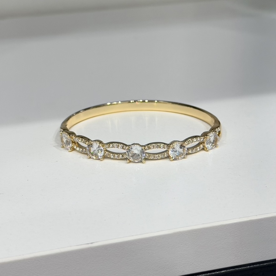 Gold stackable bangles