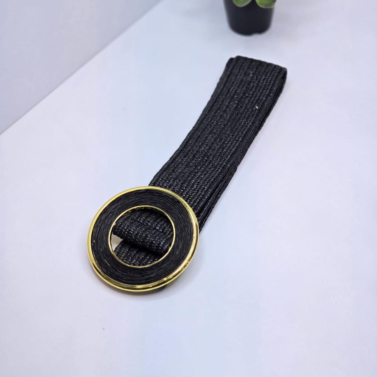 Elastic belt