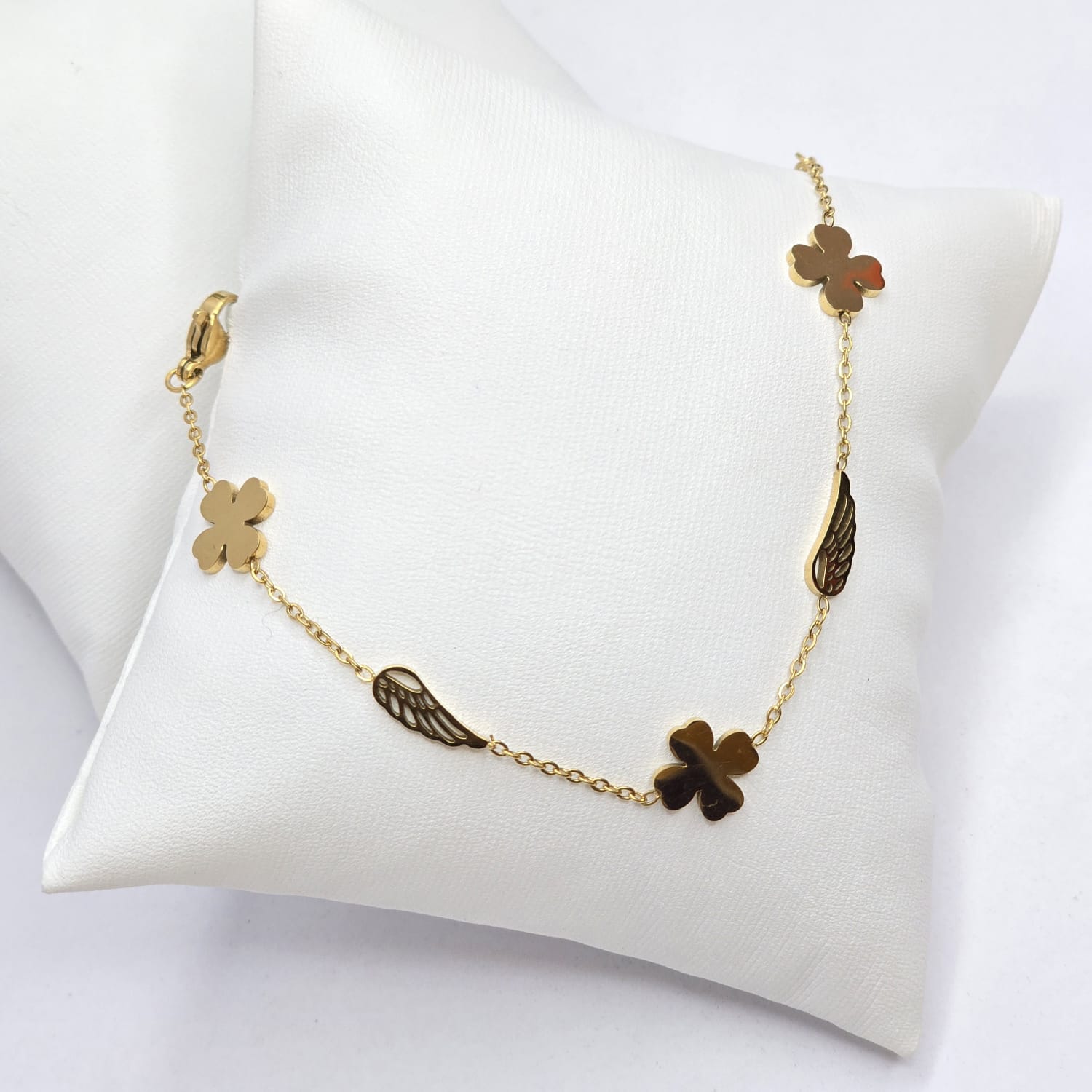 Hypoallergenic bracelet