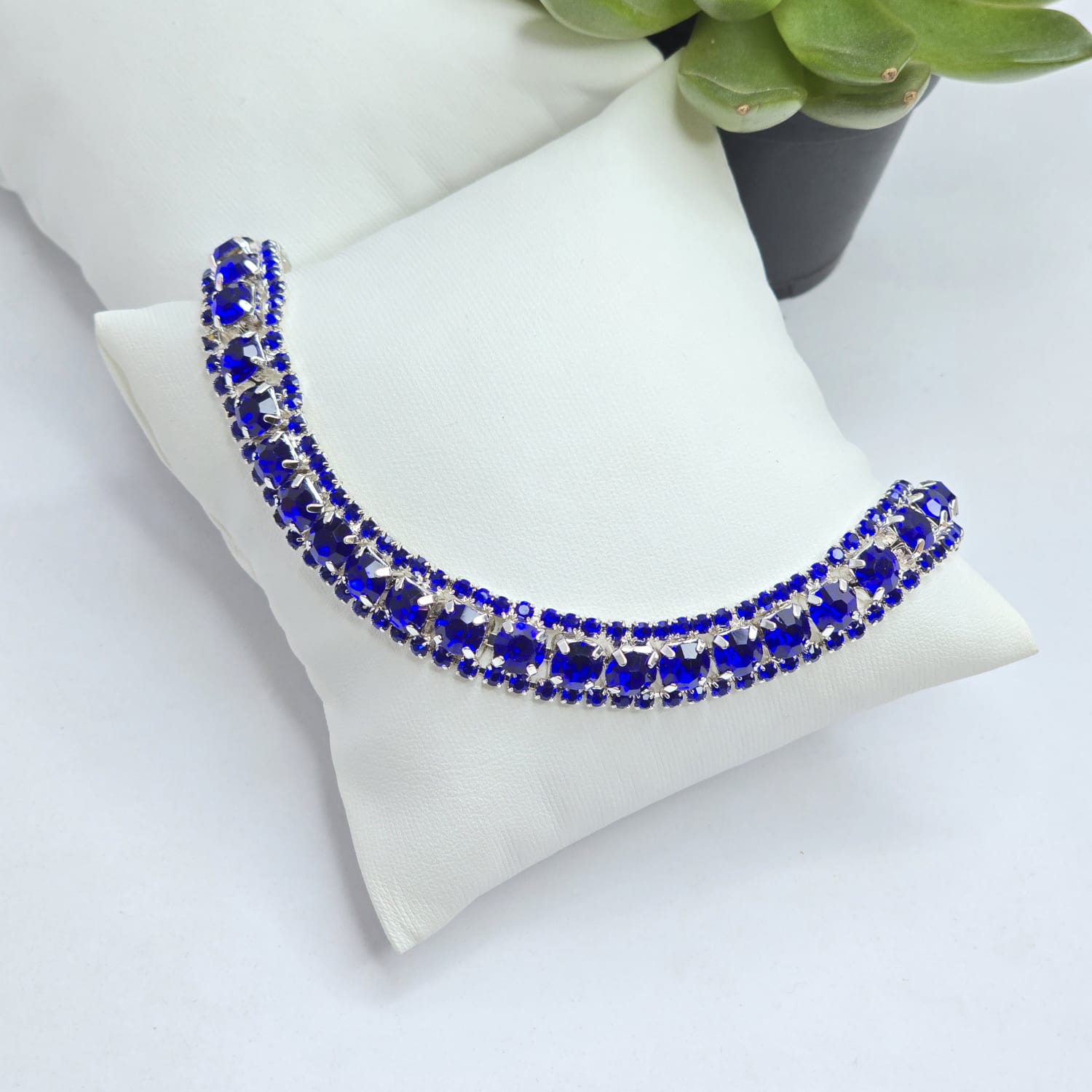 Hypoallergenic bracelet