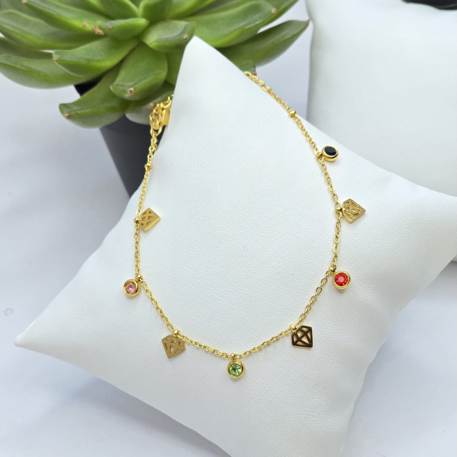 Hypoallergenic bracelet