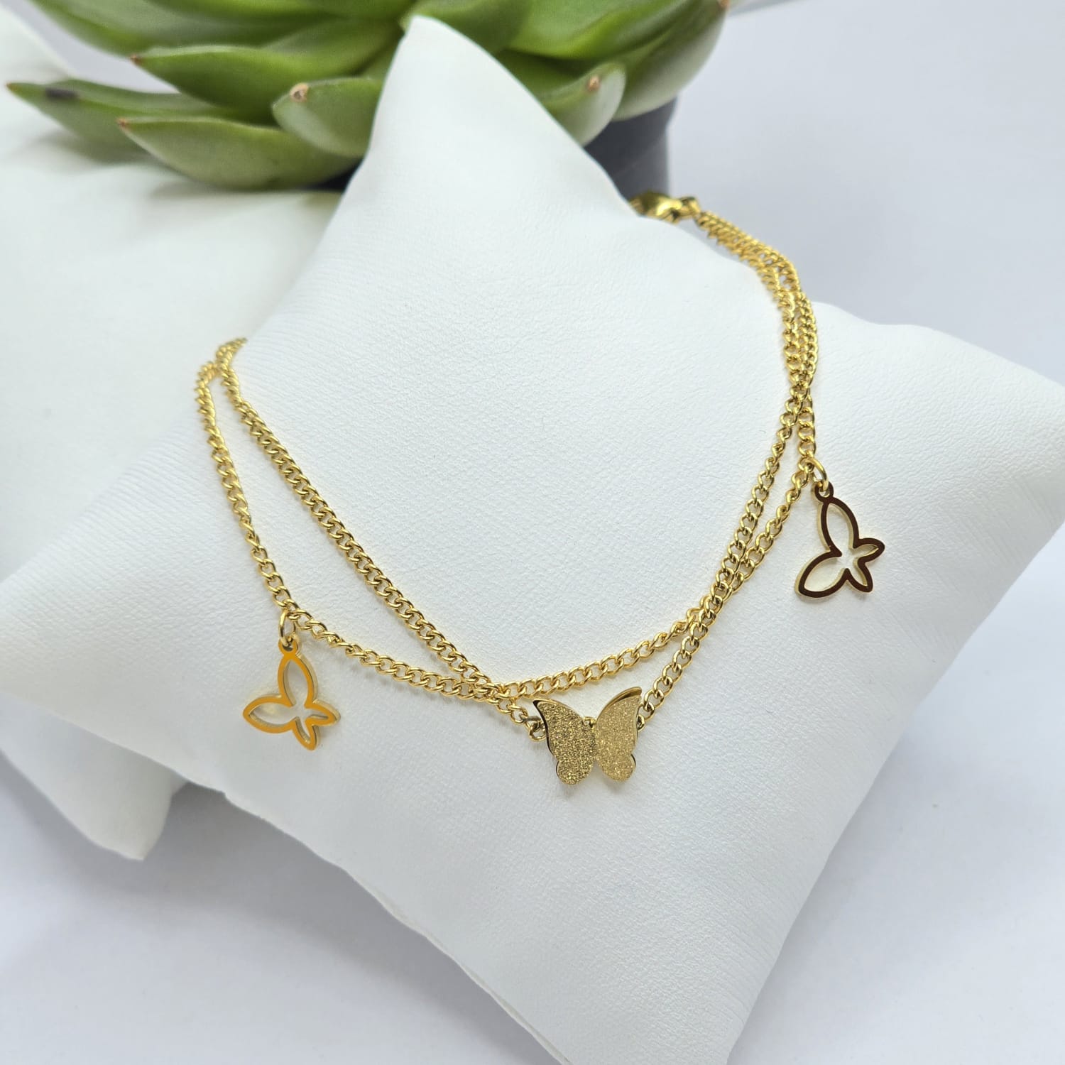 Hypoallergenic bracelet