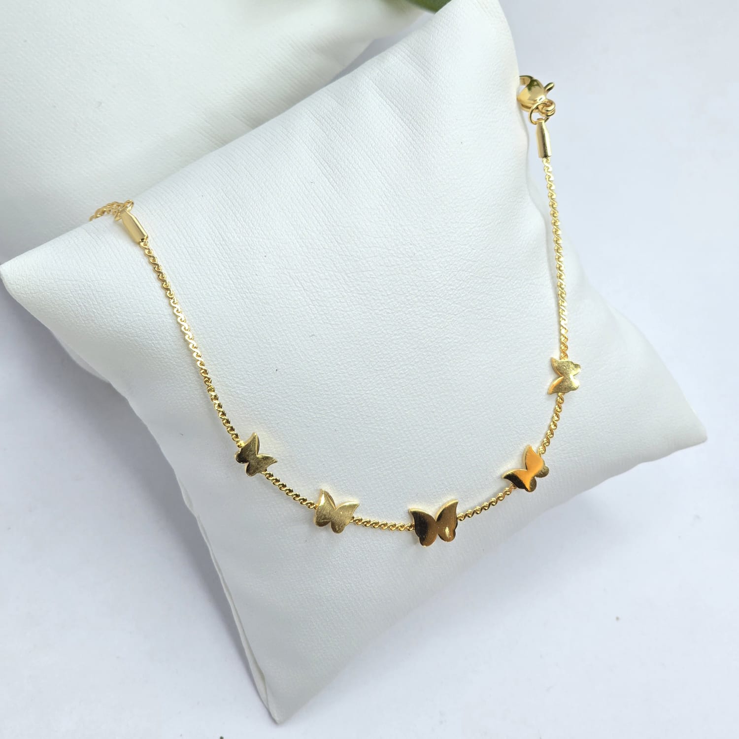 Hypoallergenic bracelet