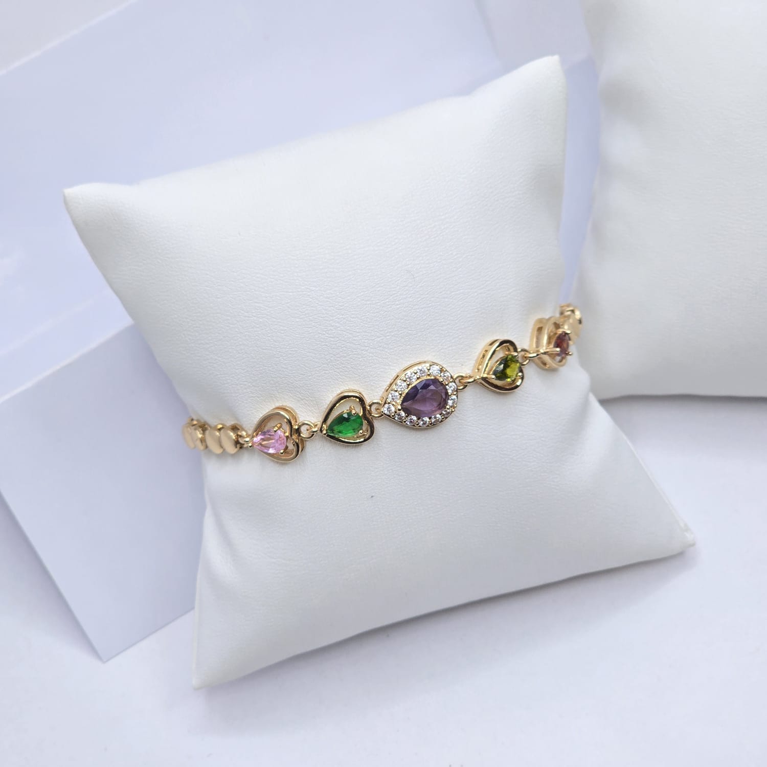 Hypoallergenic bracelet