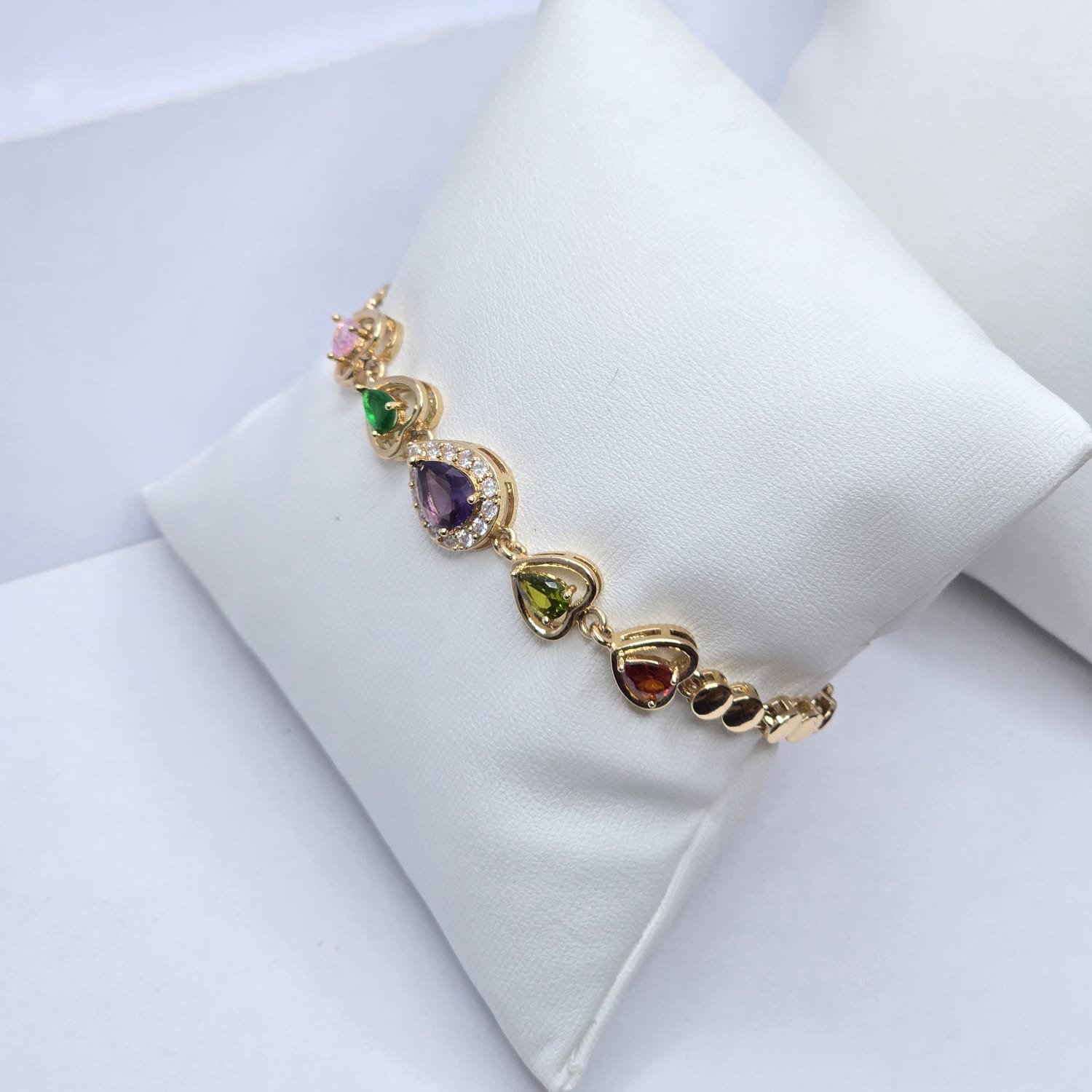 Hypoallergenic bracelet