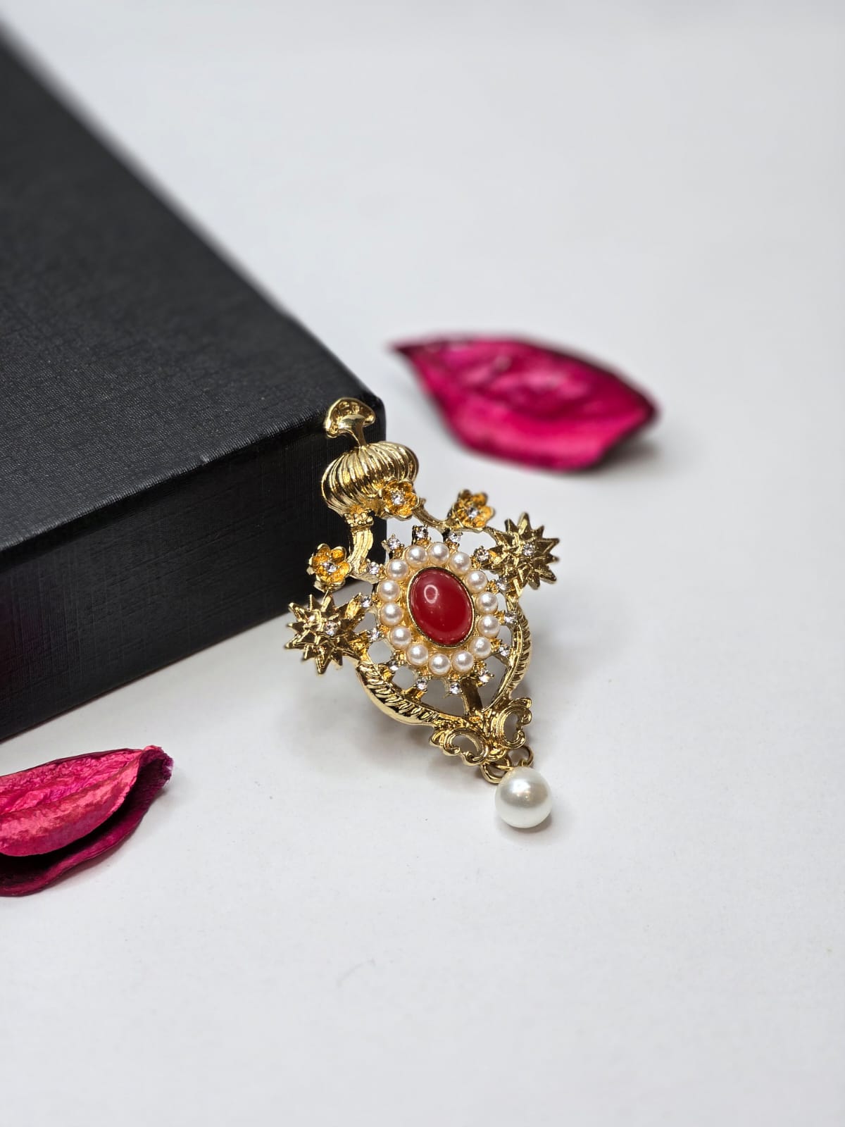 Brooch pin