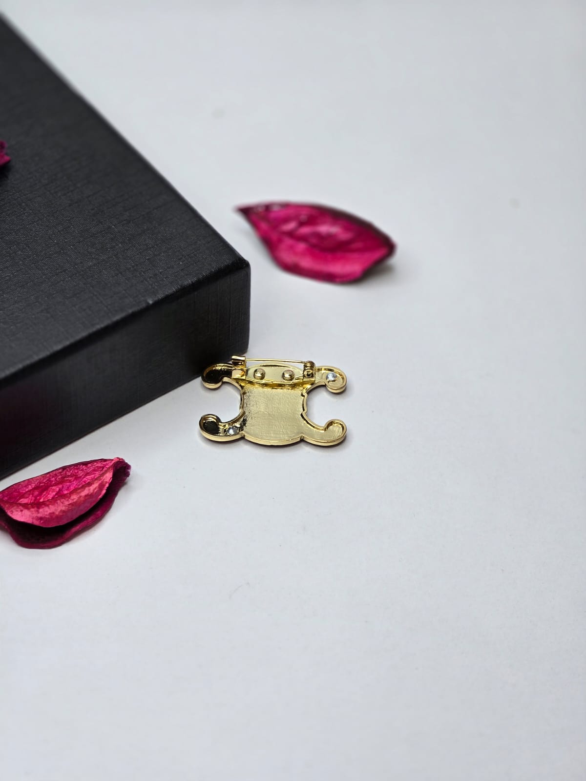 Brooch