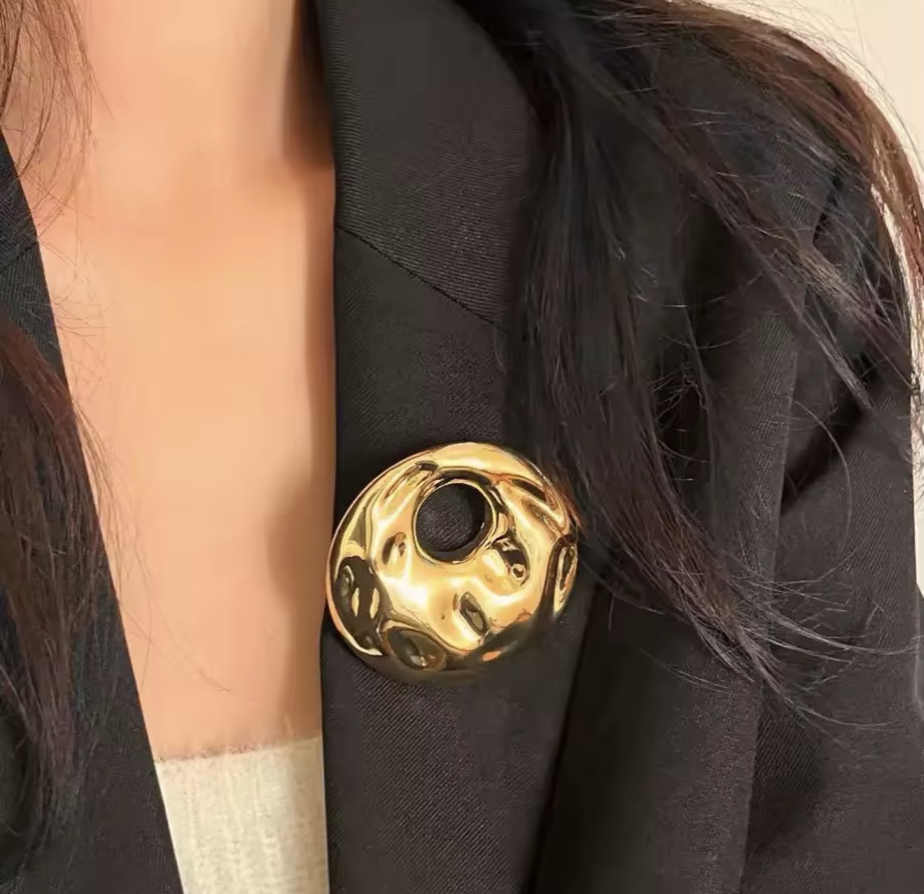 Brooch pin