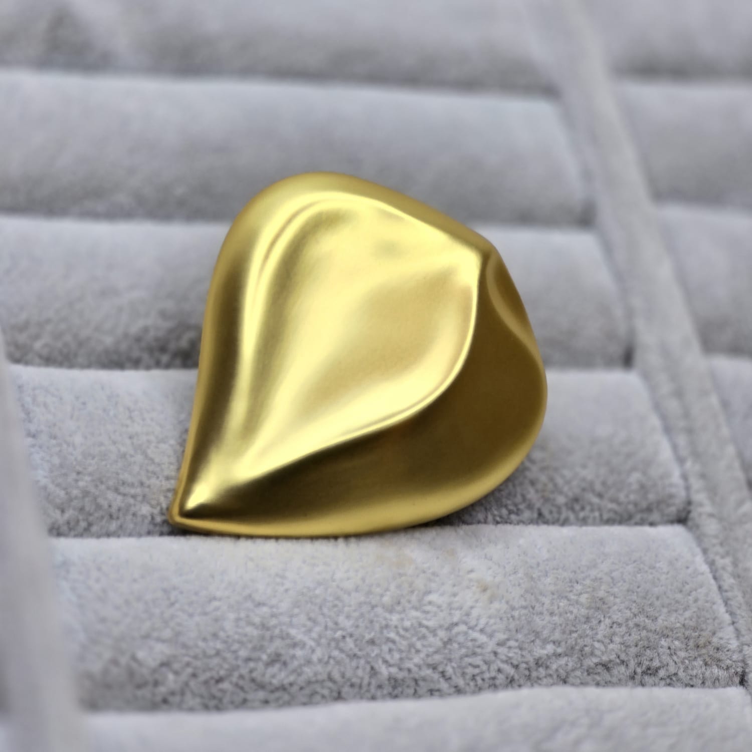 Brooch 231