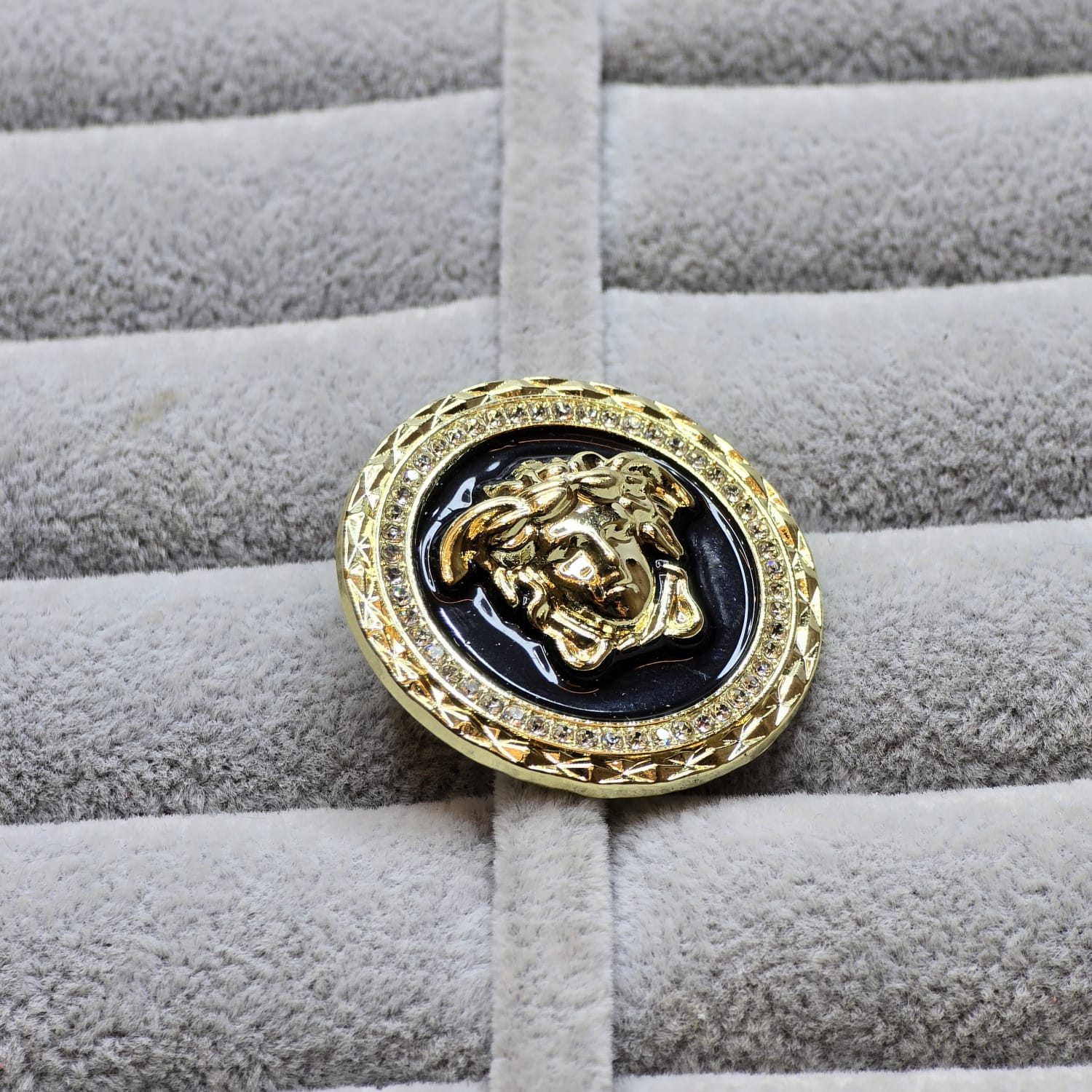 Brooch 236