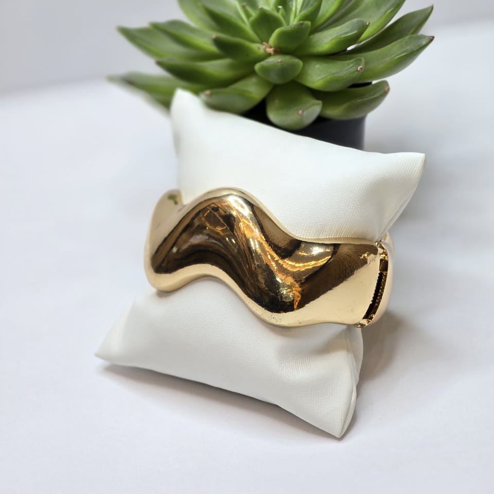 Chunky Bangle 107