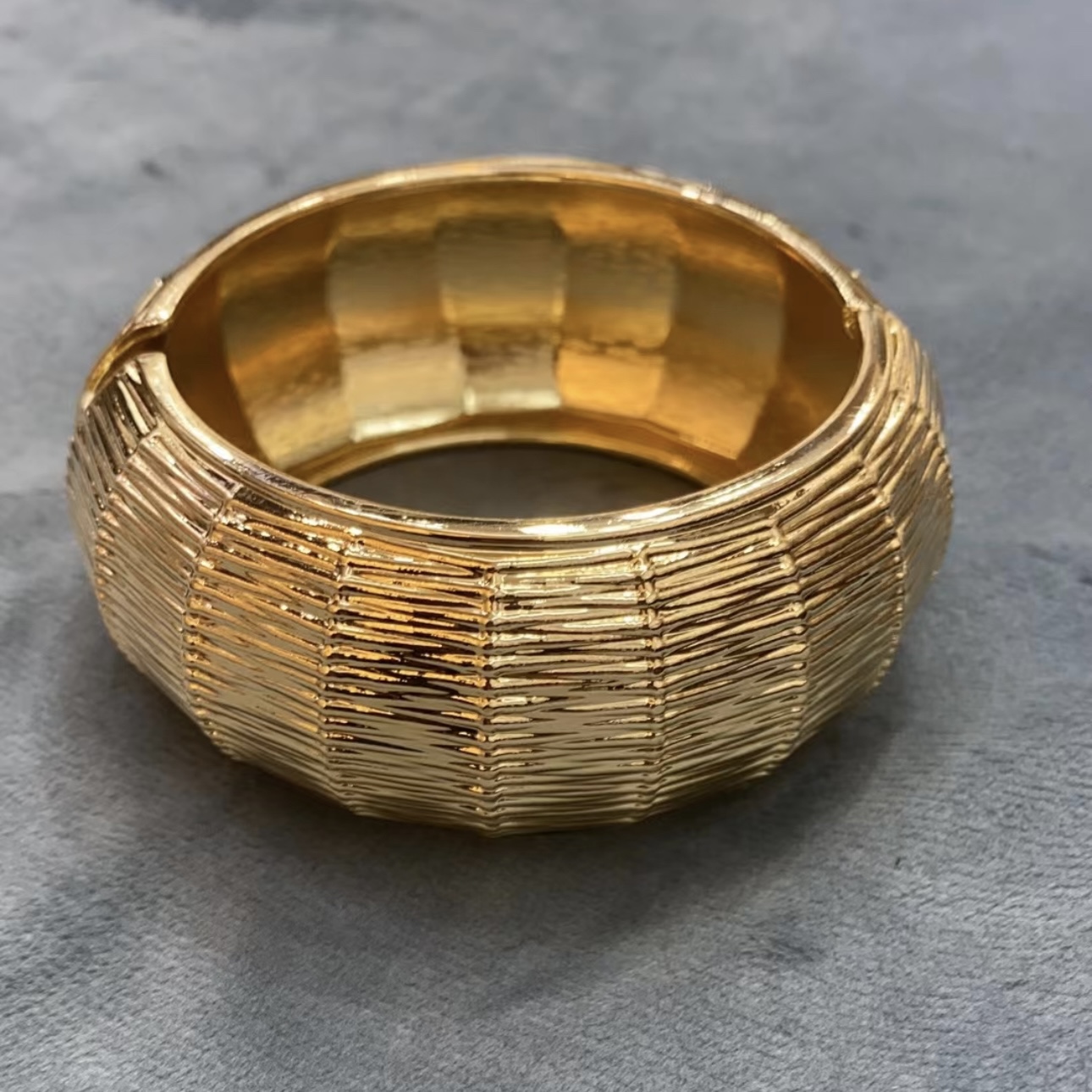 Chunky bangle