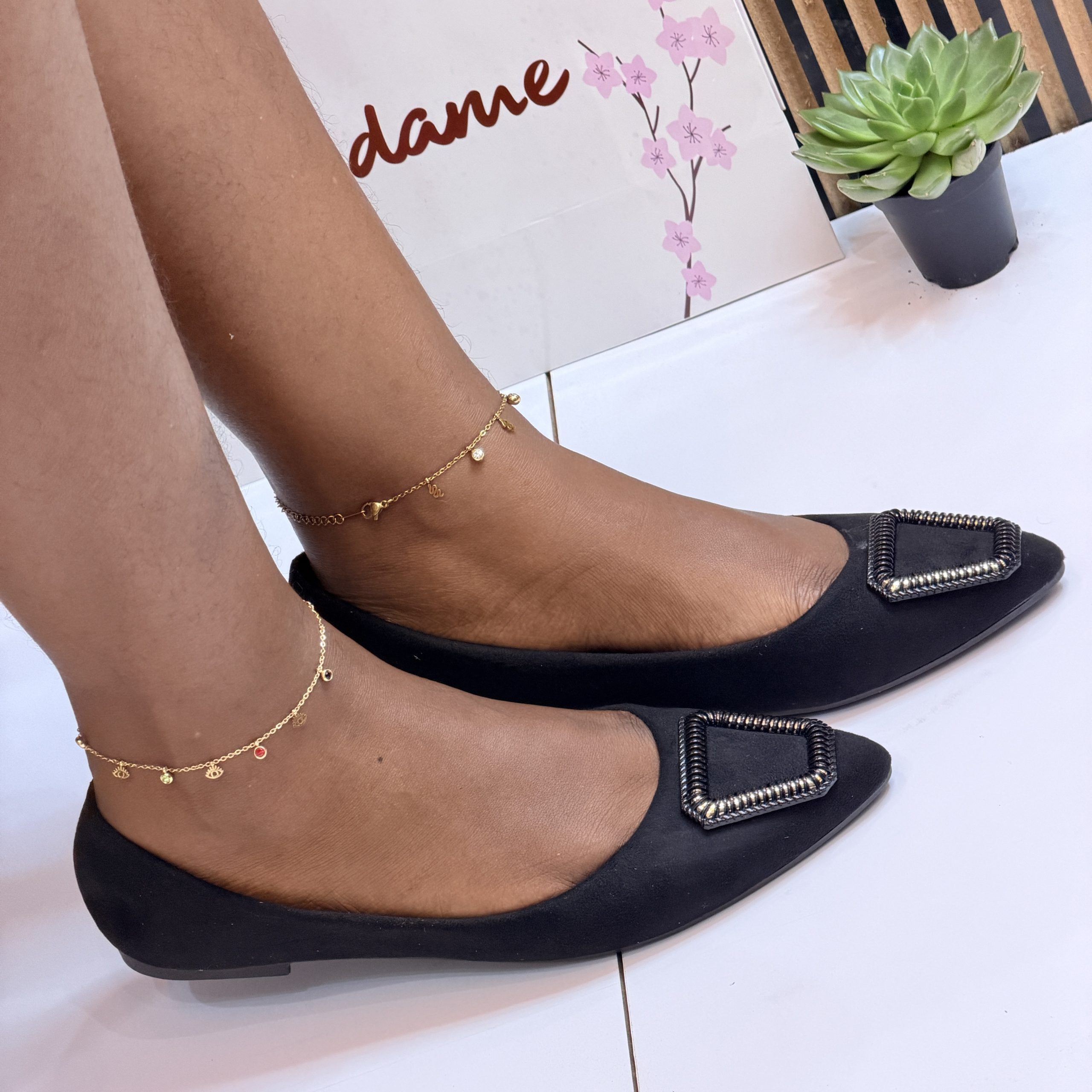 Flat shoes 14