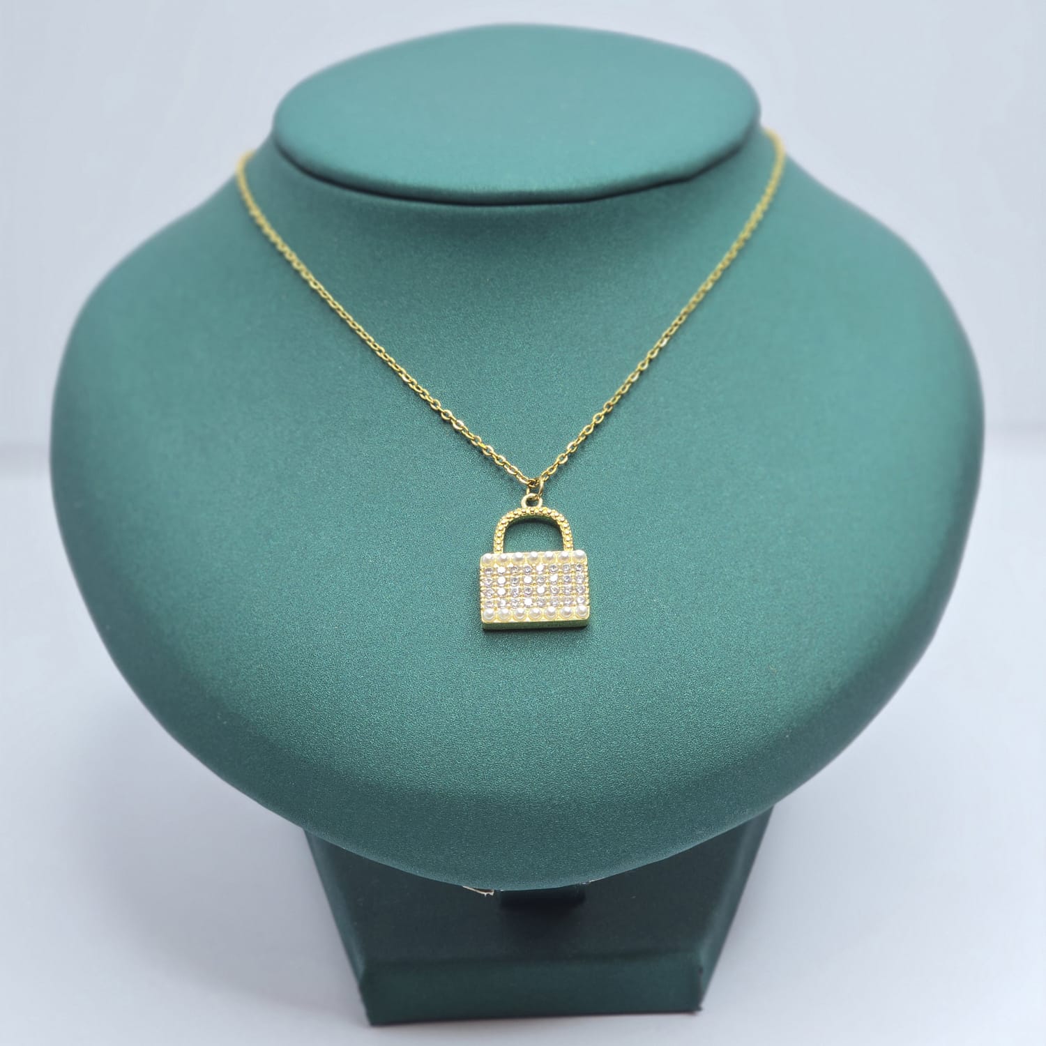 Hypoallergenic necklace