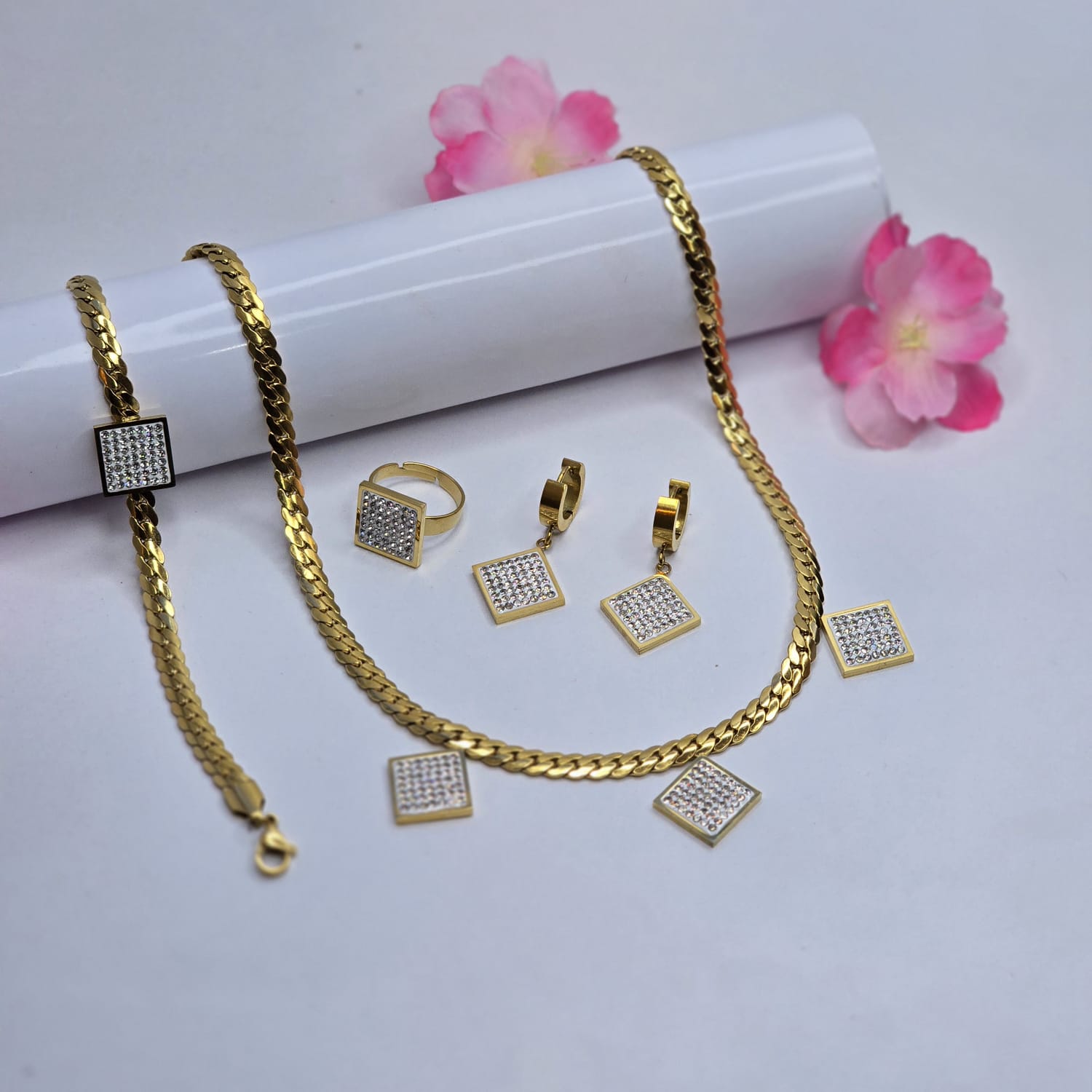Necklace set