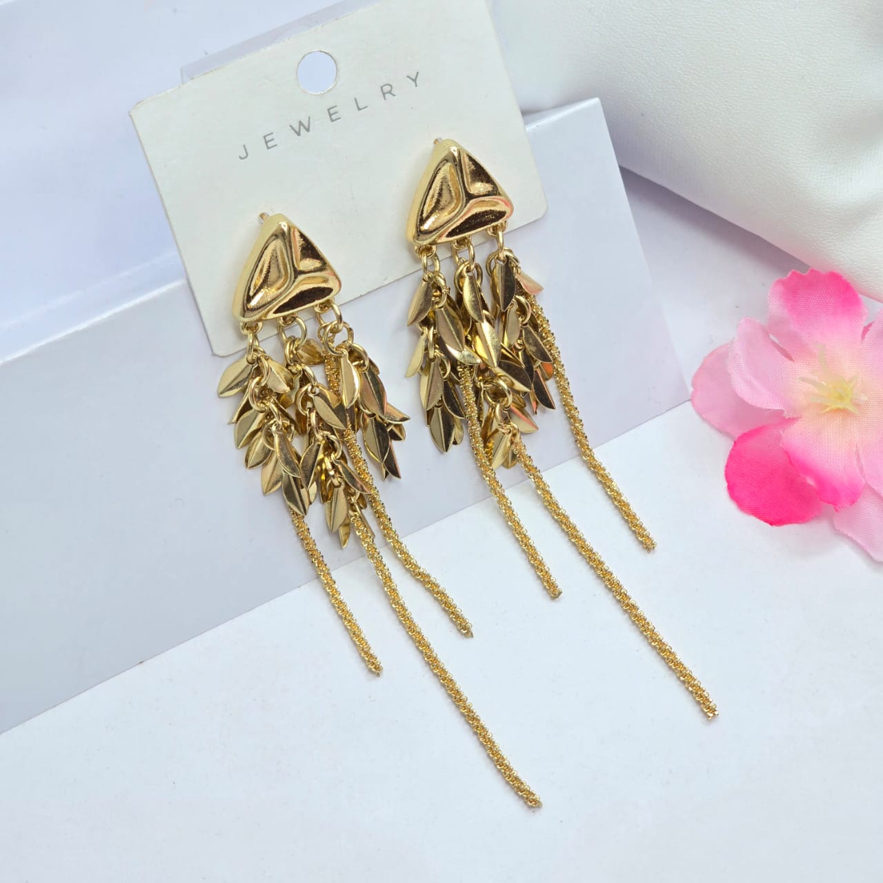 Dangle earrings