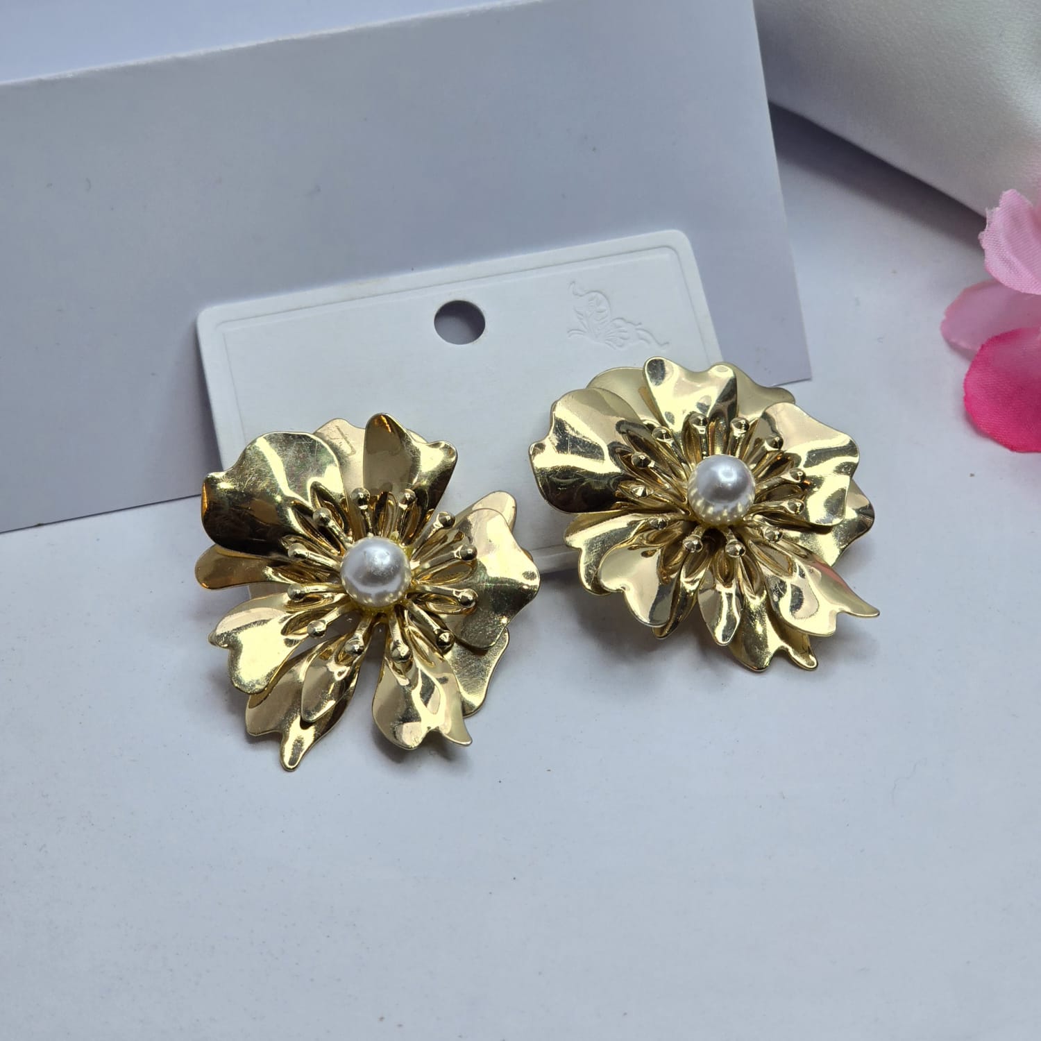 Gold earrings