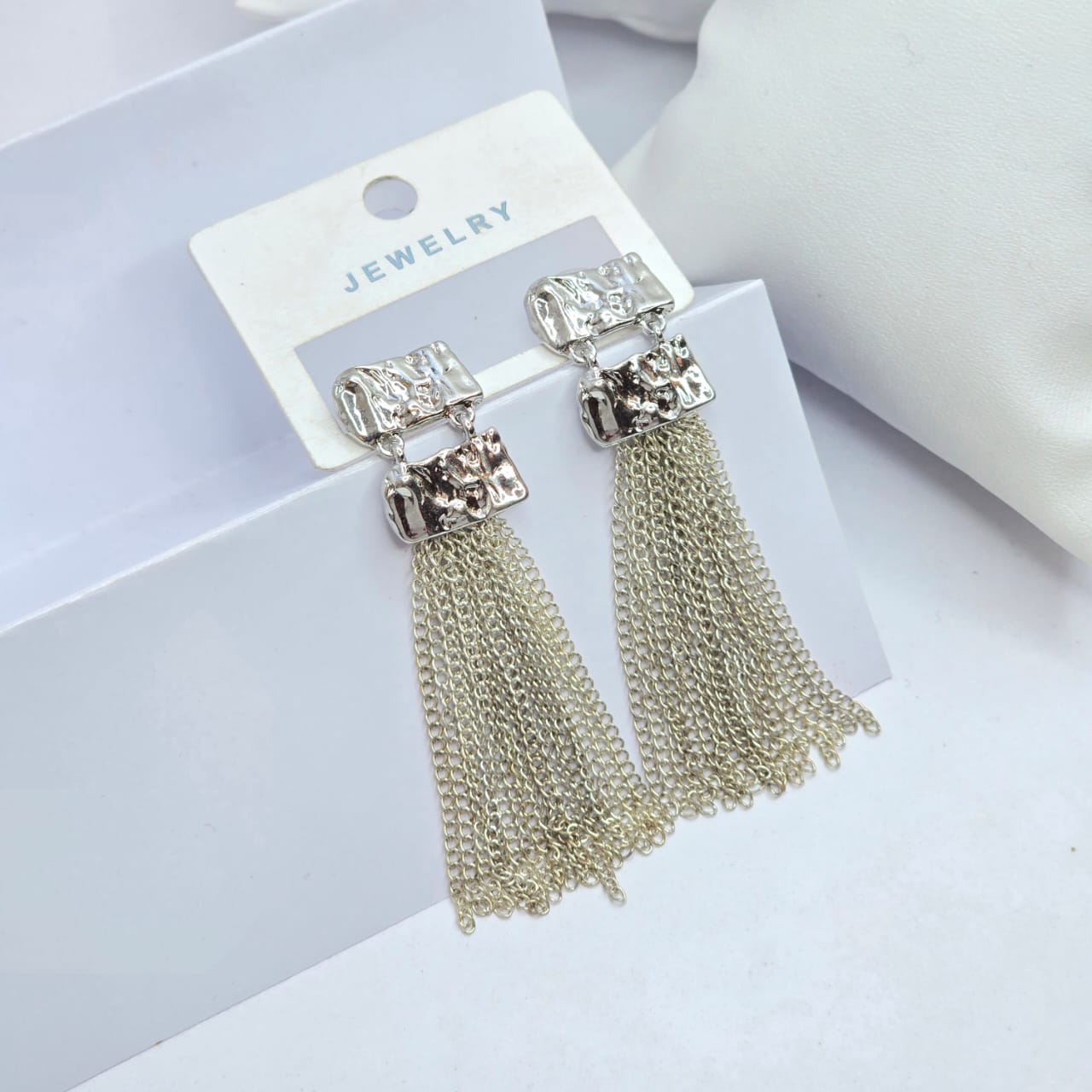 Dangle earrings