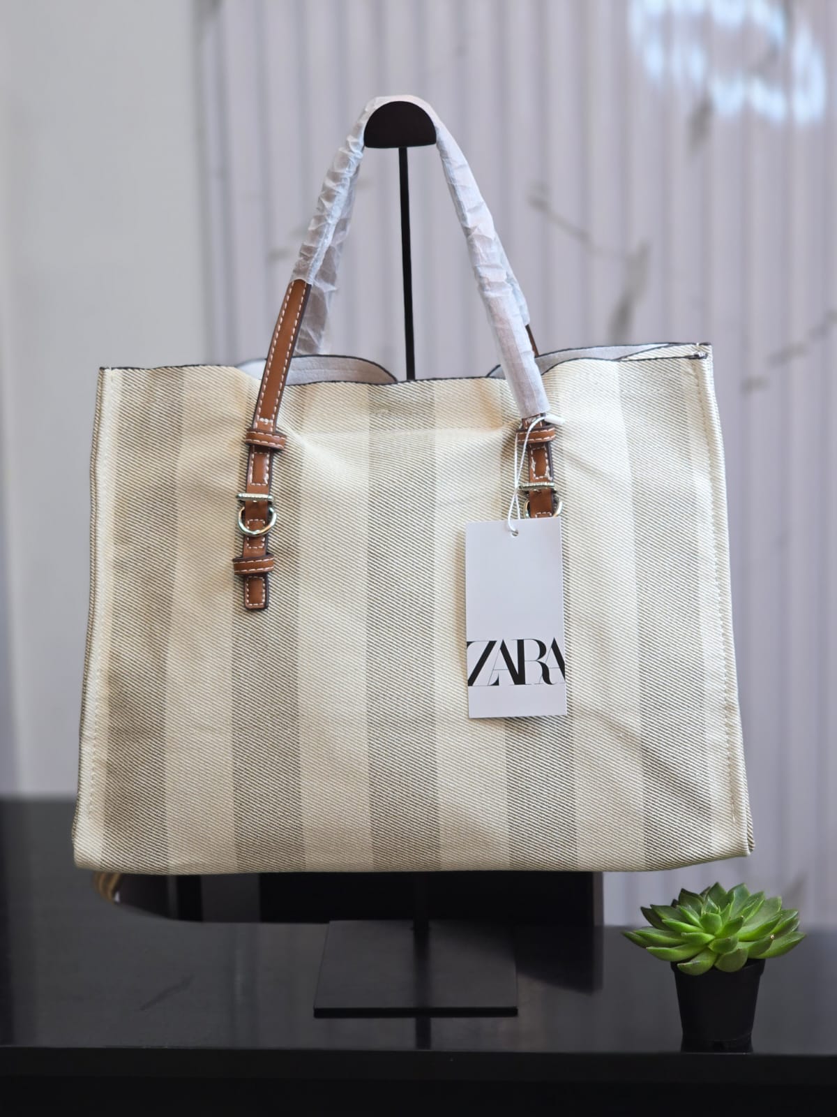 Canvas tote bag