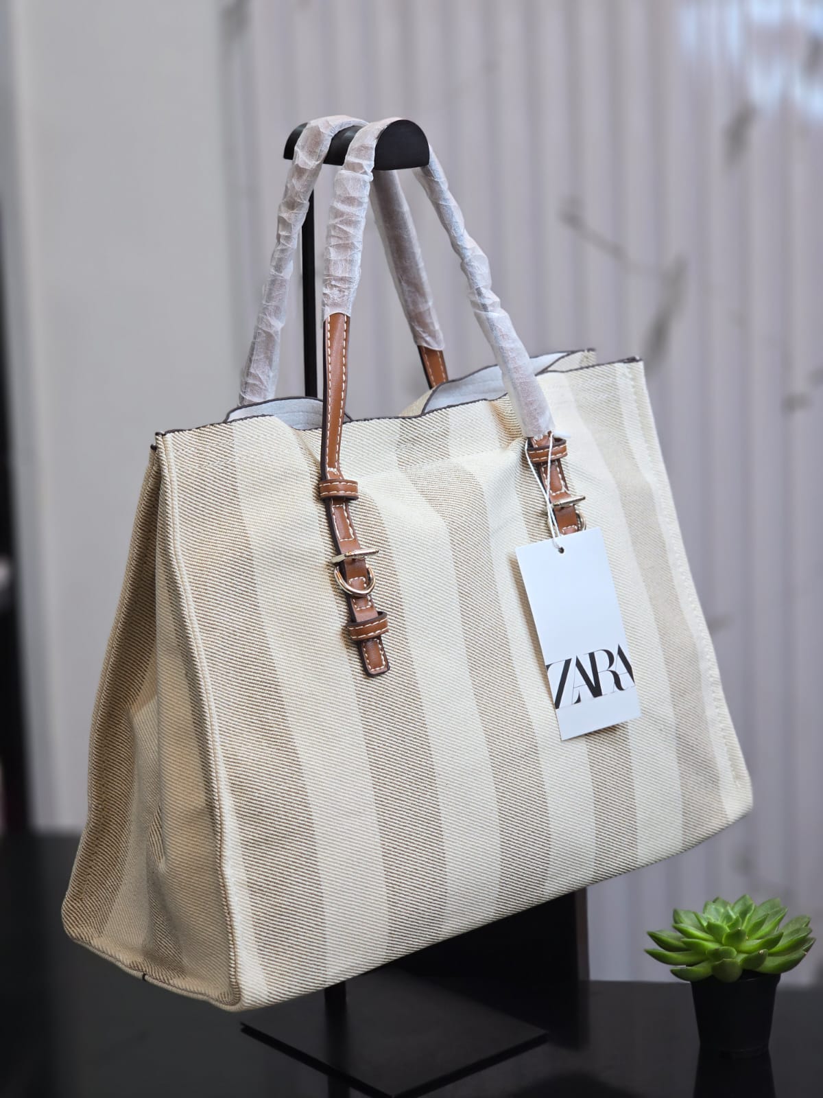 Canvas tote bag