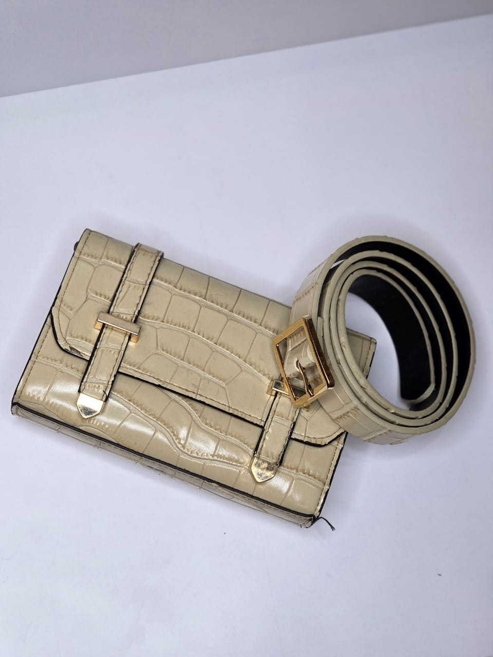 Leather belt bag