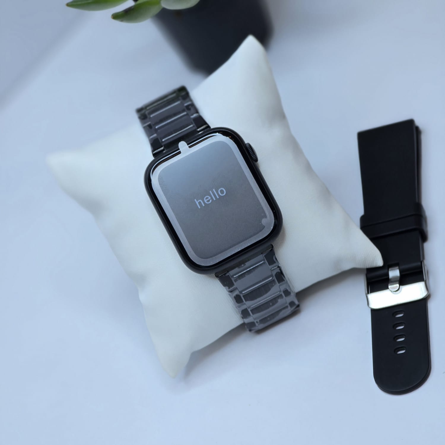 Fashion ladies smartwatch