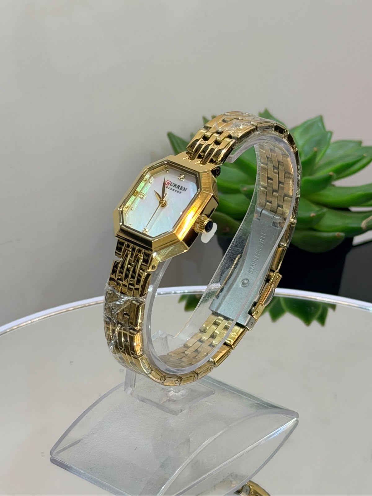 Fashion watch