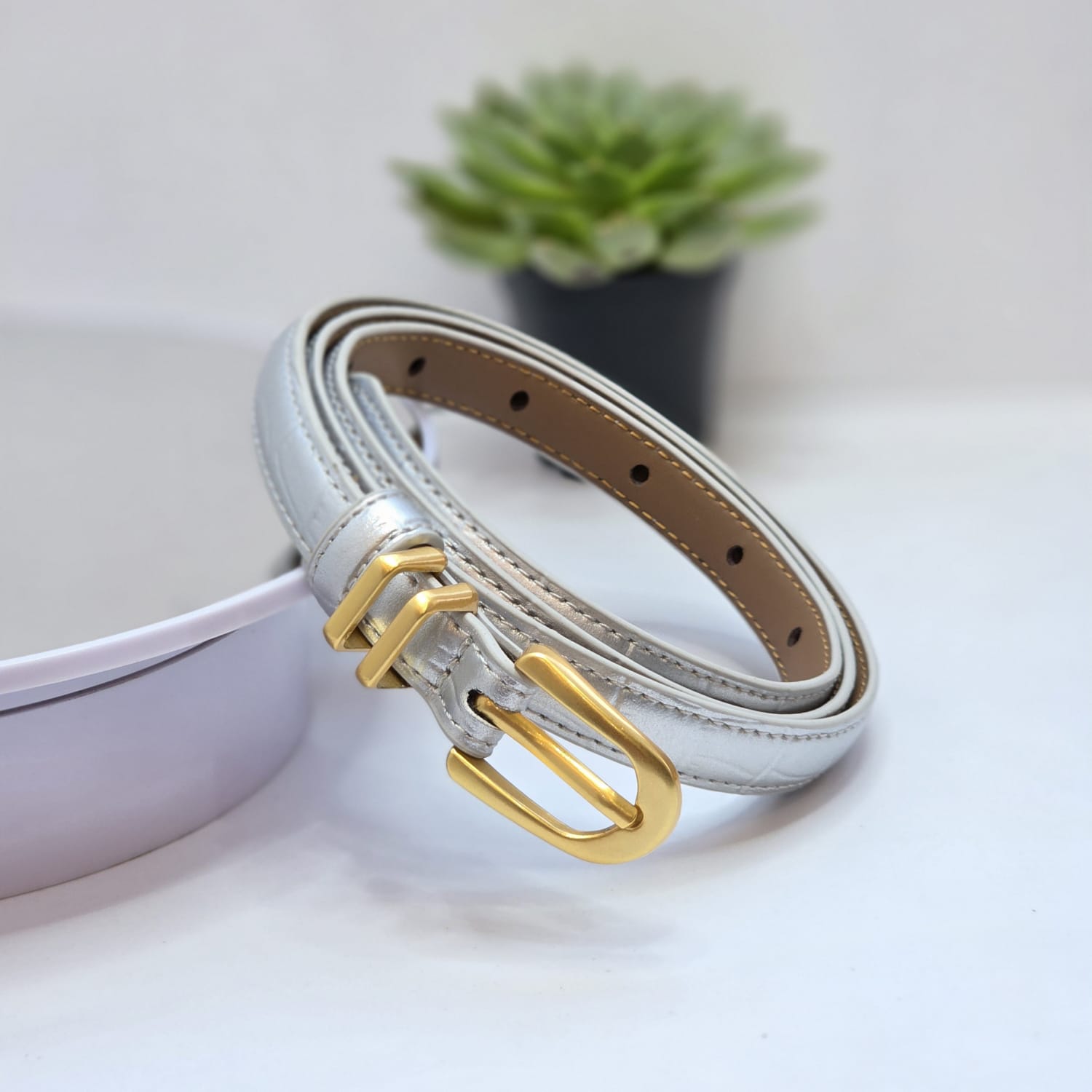 Slim belts