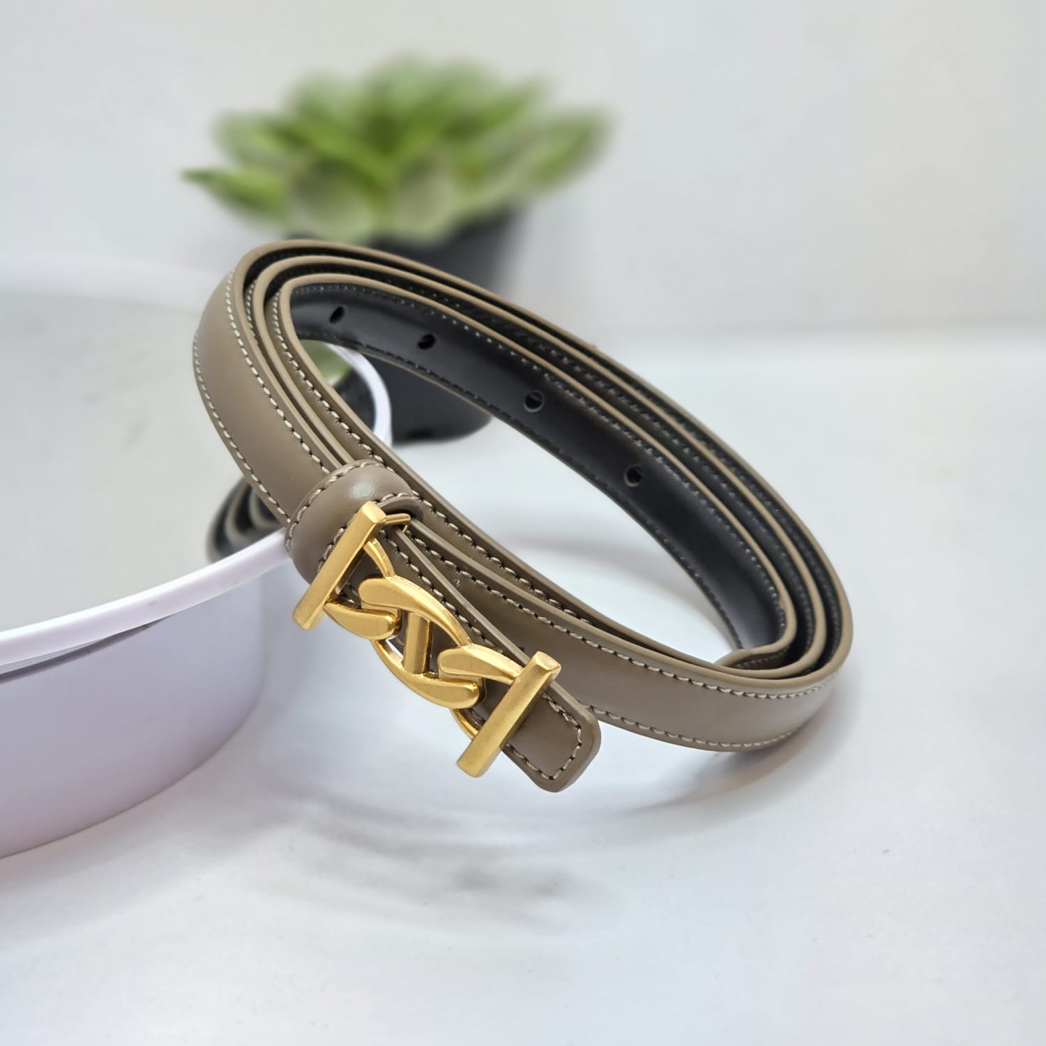 Slim belts