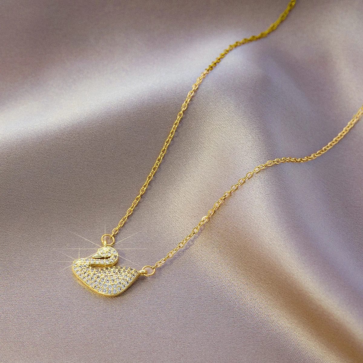 Hypoallergenic necklaces