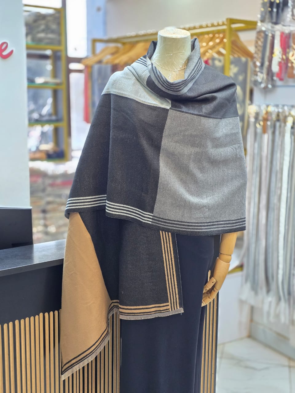 Cashmere scarf