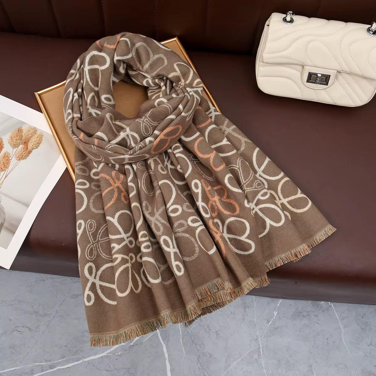 Cashmere scarf
