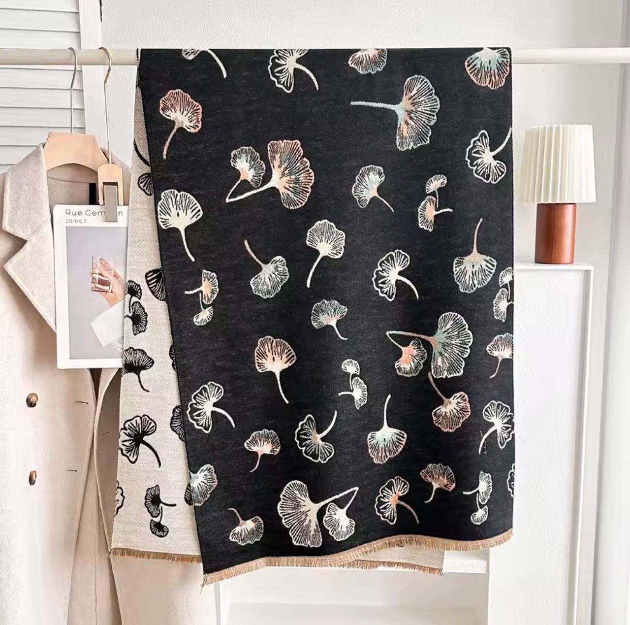 Cashmere scarf