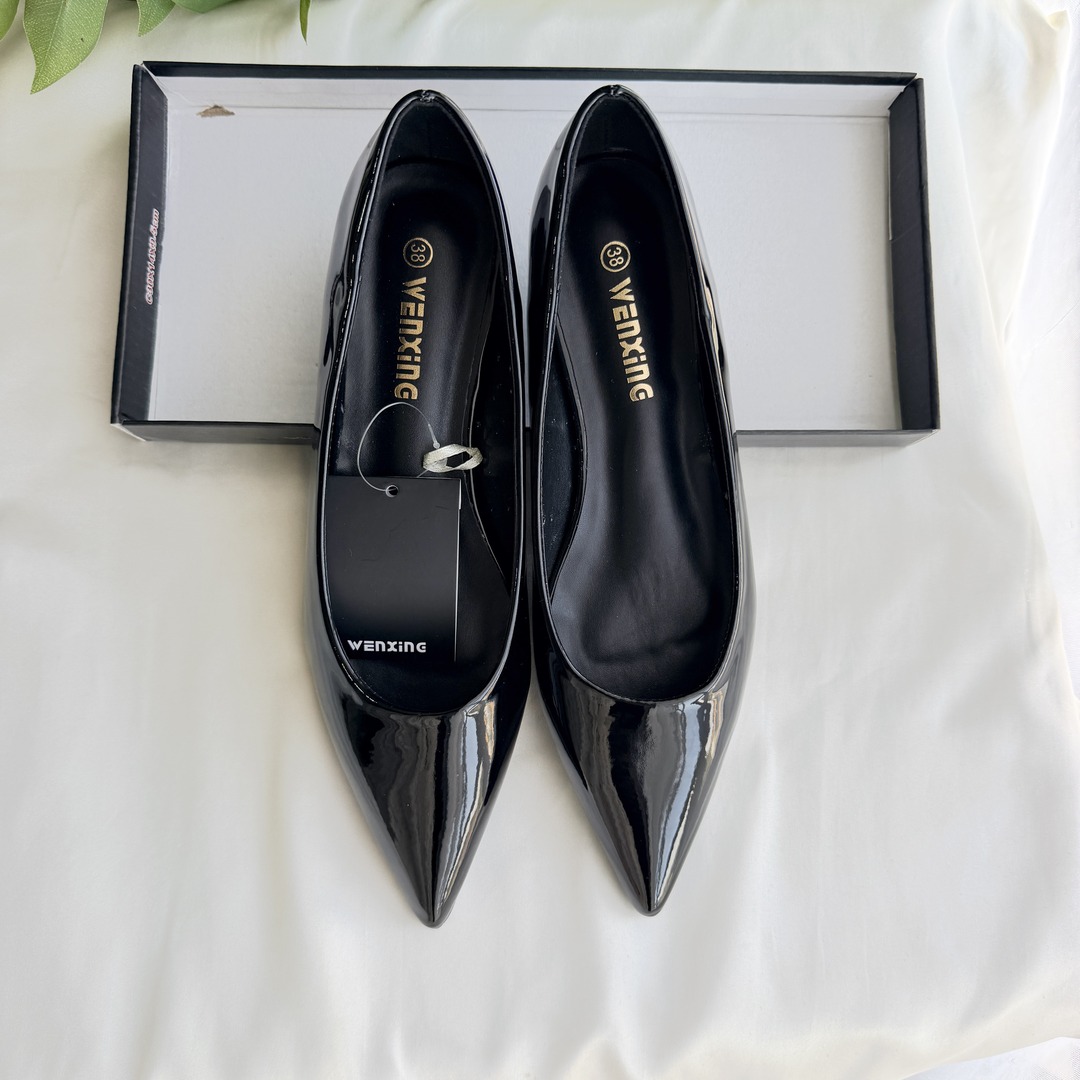 Doll Shoes