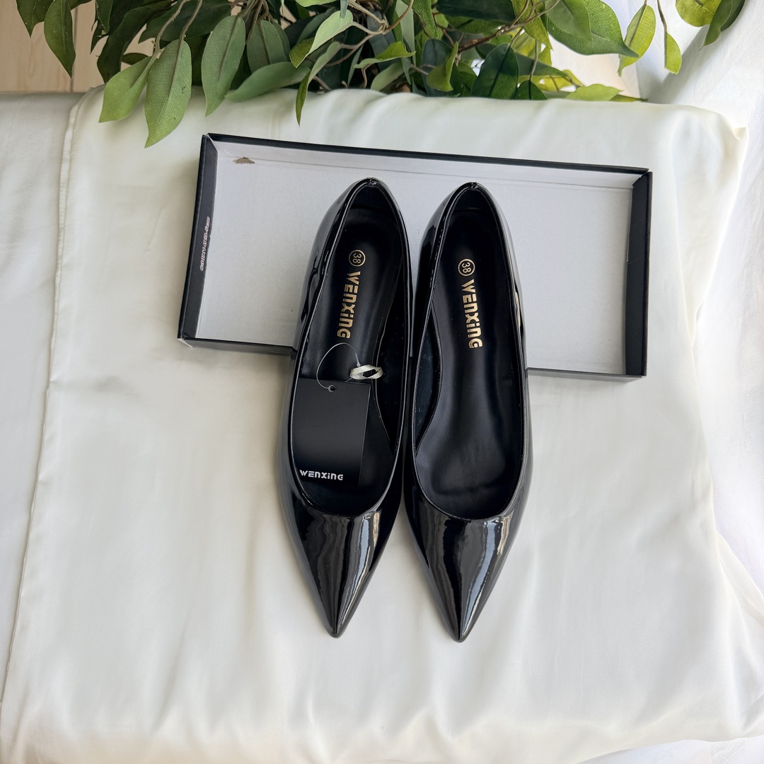 Doll Shoes