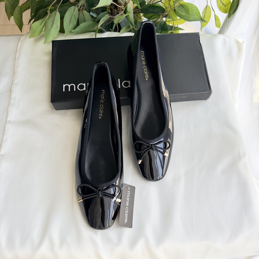 Doll shoes